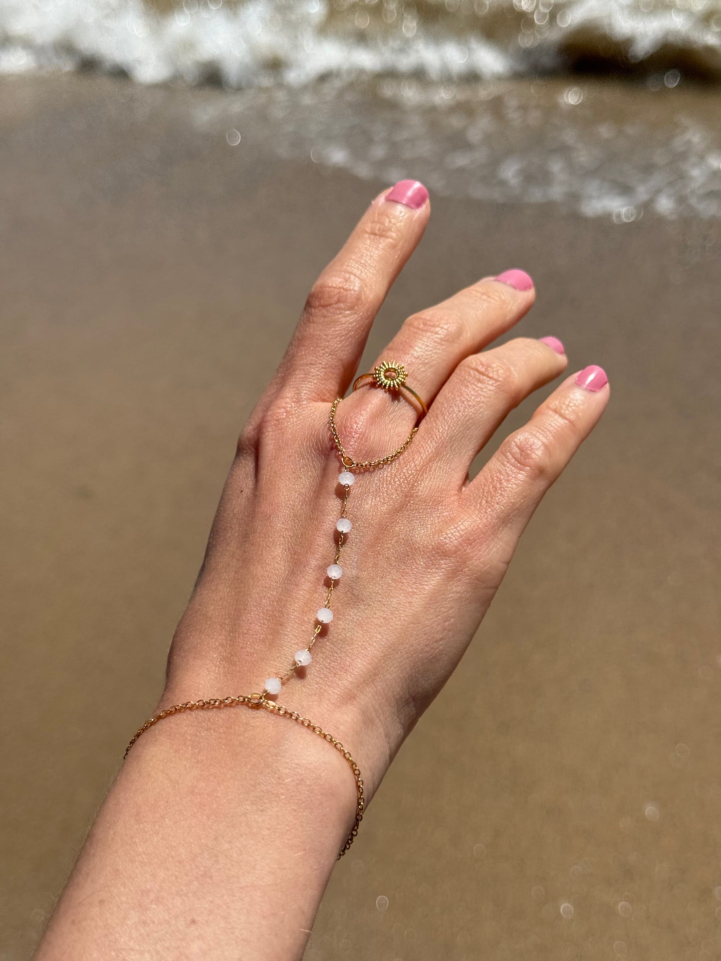 Cadena de mano con diamantes