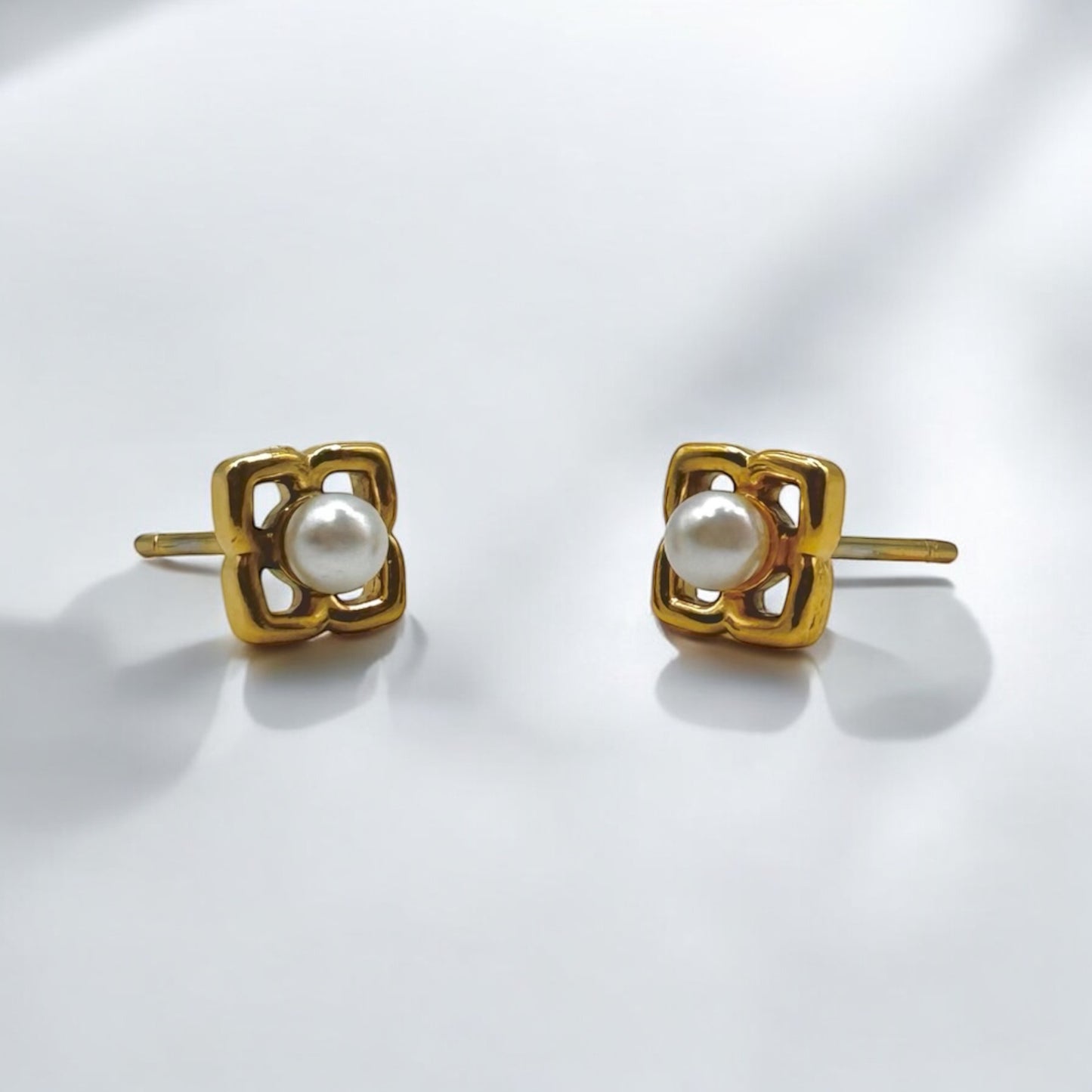 Earring Flower and Pearl