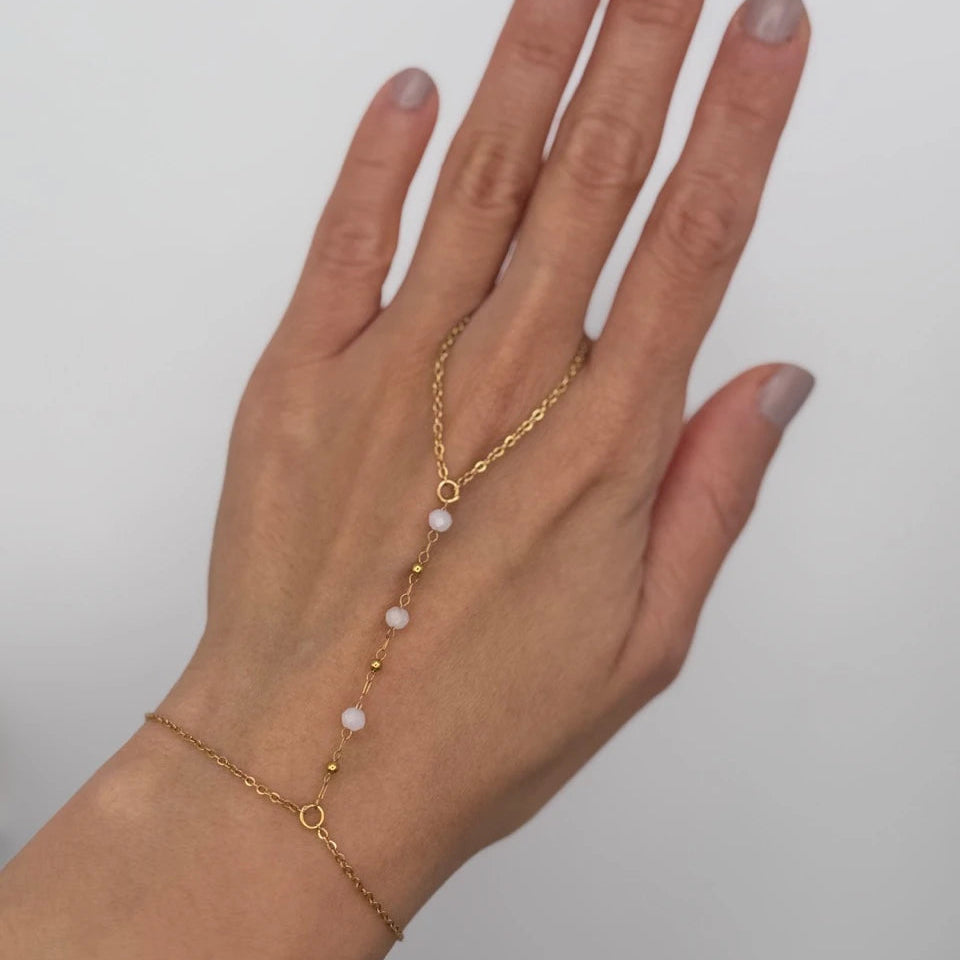 Cadena de mano con diamantes