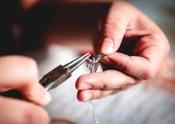 Personalized Jewelry Gifts: Meaningful Custom Pieces That Last Forever