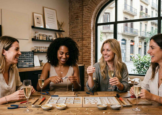 Workshop de joyas + copa de cava en Barcelona: La experiencia creativa y chic de Satchër Shop