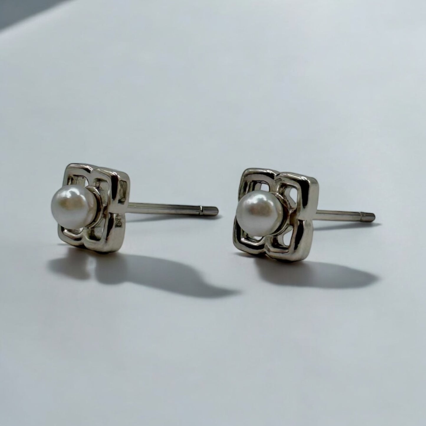 Earring Flower and Pearl