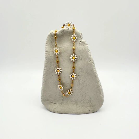 Daisy Necklace
